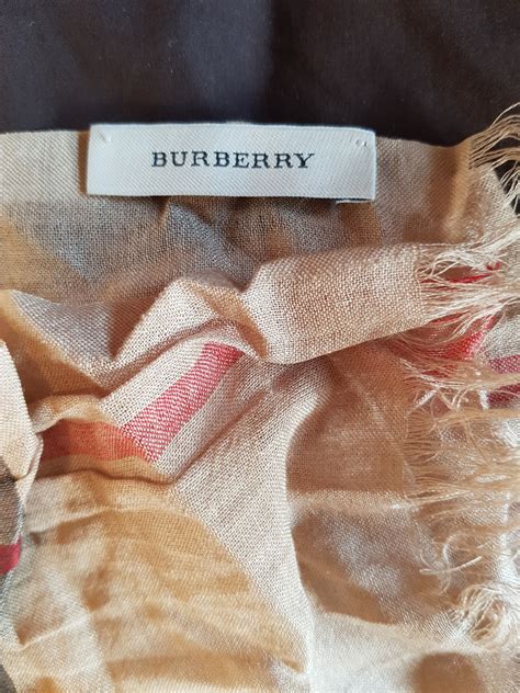 vintage burberry scarf tag